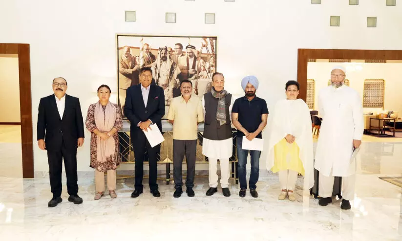 ഓ​പ​റേ​ഷ​ൻ സി​ന്ദൂ​ർ: ഇ​ന്ത്യ​ൻ പ്ര​തി​നി​ധിസം​ഘം മ​ട​ങ്ങി