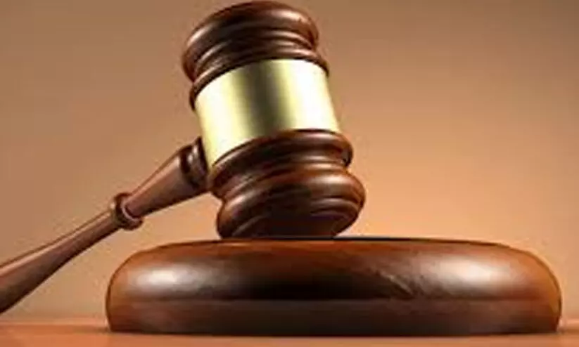 നിങ്ങൾ അവളുടെ ഭാവി നശിപ്പിക്കുകയാണ്; ഓപ്പറേഷൻ സിന്ദൂറിനെതിരെ സാമൂഹമാധ്യമത്തിൽ പോസ്റ്റിട്ടതിന് അറസ്റ്റിലായ വിദ്യാർഥിനിയെ മോചിപ്പിക്കാൻ ഉത്തരവിട്ട് ബോംബെ ഹൈകോടതി നിങ്ങൾ അവളുടെ ഭാവി നശിപ്പിക്കുകയാണ്; ഓപ്പറേഷൻ സിന്ദൂറിനെതിരെ സാമൂഹമാധ്യമത്തിൽ പോസ്റ്റിട്ടതിന് അറസ്റ്റിലായ വിദ്യാർഥിനിയെ മോചിപ്പിക്കാൻ ഉത്തരവിട്ട് ബോംബെ ഹൈകോടതി