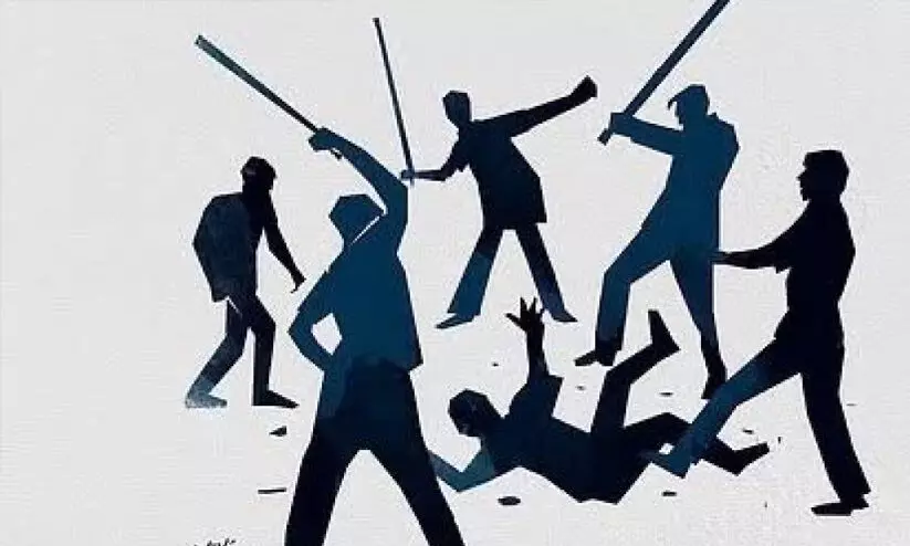 അട്ടപ്പാടിയിൽ യുവാവിനെ വിവസ്ത്രനാക്കി മർദിച്ചു; കേസെടുക്കാതെ പൊലീസ്