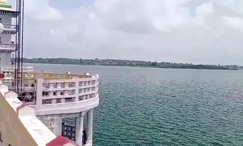 ക​ബ​നി അ​ണ​ക്കെ​ട്ടി​ലേ​ക്ക് നീ​രൊ​ഴു​ക്ക് വ​ർ​ധി​ച്ചു