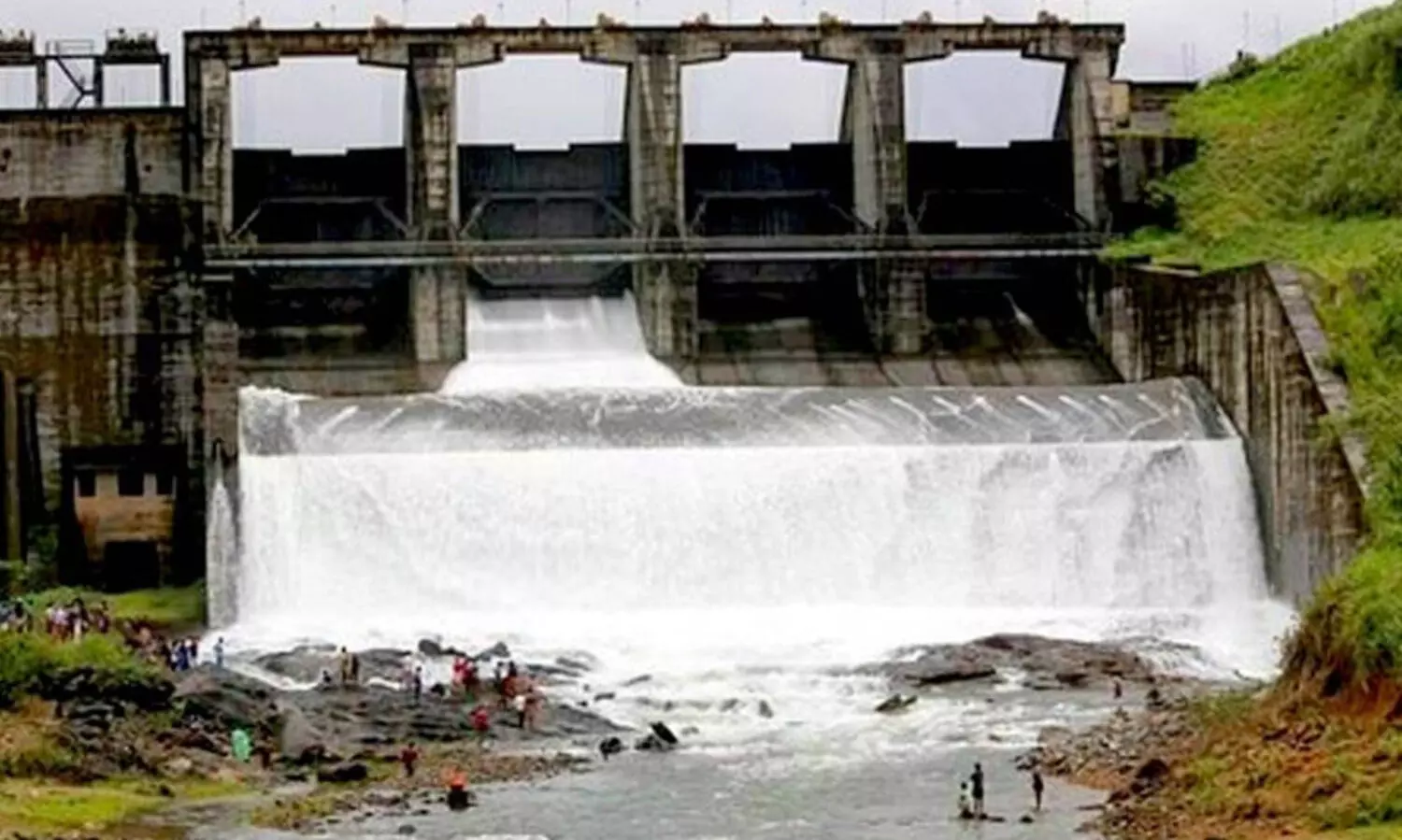 ബാ​ണാ​സു​ര അ​ണ​ക്കെ​ട്ടി​ൽ ജ​ല​നി​ര​പ്പ് ഉ​യ​ർ​ന്നു