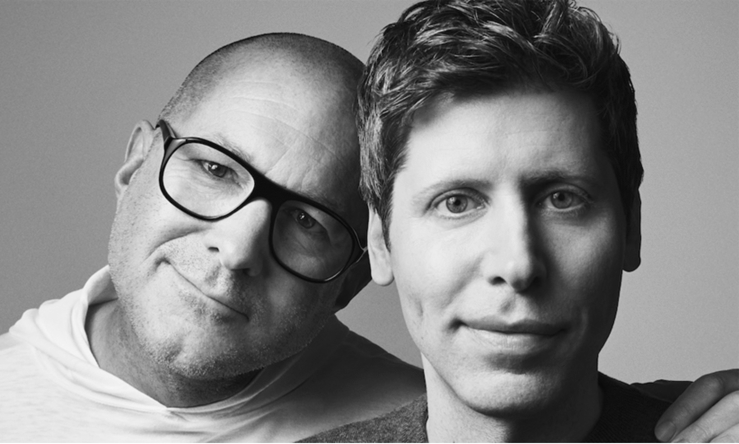 സ്മാർട്ട് ഫോണുകൾക്ക് പകരക്കാരനോ? ഗെയിം ചേഞ്ചർ ഡിവൈസ് അവതരിപ്പിക്കാൻ ഓപൺ എ.ഐ, അടുത്ത വിപ്ലവമെന്ന് ടെക് ലോകം