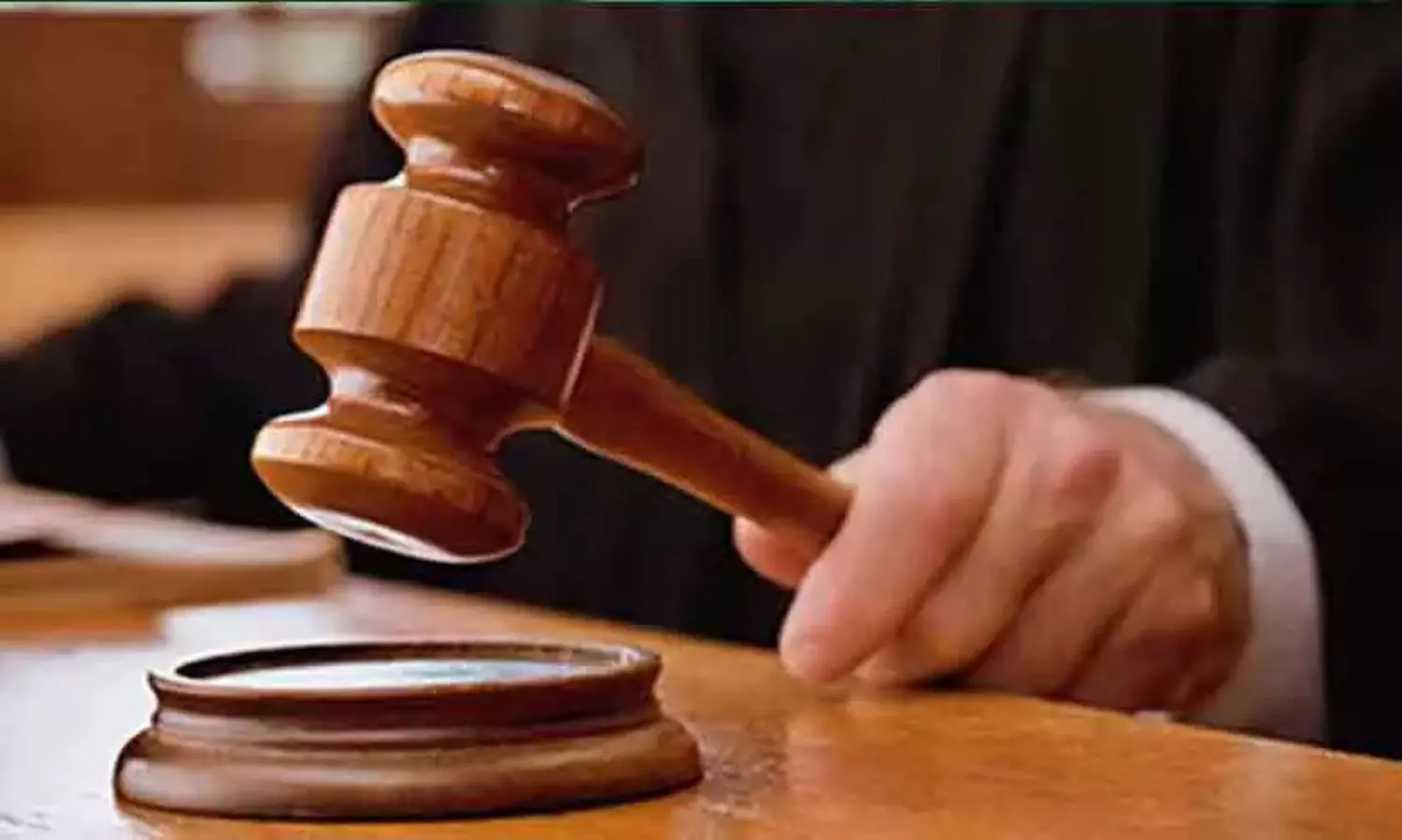 പ്രായപൂർത്തിയാകാത്ത പെൺകുട്ടികളെ പീഡിപ്പിച്ച 74കാരന് 20 വർഷം തടവ്