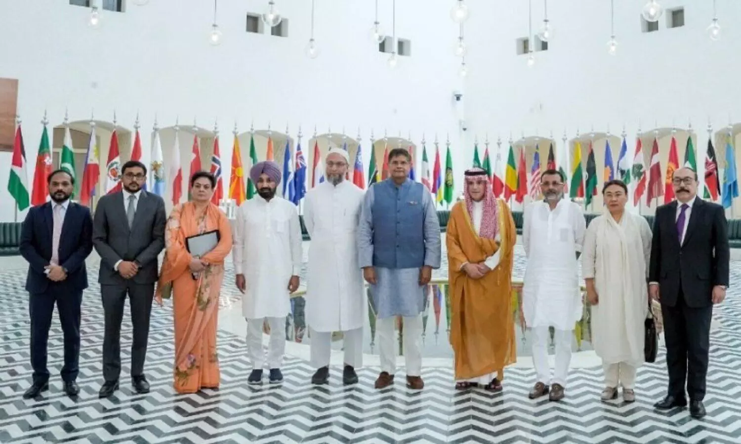 ഓപറേഷൻ സിന്ദൂർ: സൗദി വിദേശ സഹമന്ത്രിയെ കണ്ടു, ഇന്ത്യൻ സംഘത്തിന്‍റെ ദൗത്യം പുരോഗമിക്കുന്നു