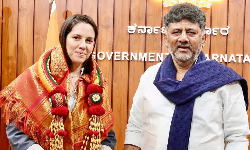 ഇ​സ്രാ​യേ​ൽ പ്ര​തി​നി​ധി-​ശി​വ​കു​മാ​ർ കൂ​ടി​ക്കാ​ഴ്ച; സ​മൂ​ഹ മാ​ധ്യ​മ​ങ്ങ​ളി​ൽ വി​മ​ർ​ശ​ന​പ്പെ​രു​മ​ഴ