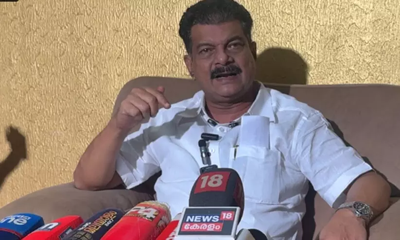 കാലുപിടിക്കുമ്പോൾ മുഖത്തിന് ചവിട്ടുന്നു, എന്താണ് ഞാൻ ചെയ്ത തെറ്റ്, കെ.സി വേണുഗോപാലിലാണ് ഇനി പ്രതീക്ഷ; മുന്നണിയിൽ ഇല്ലെങ്കിൽ നിലമ്പൂരിൽ തൃണമൂൽ മത്സരിക്കുമെന്ന് പി.വി അൻവർ