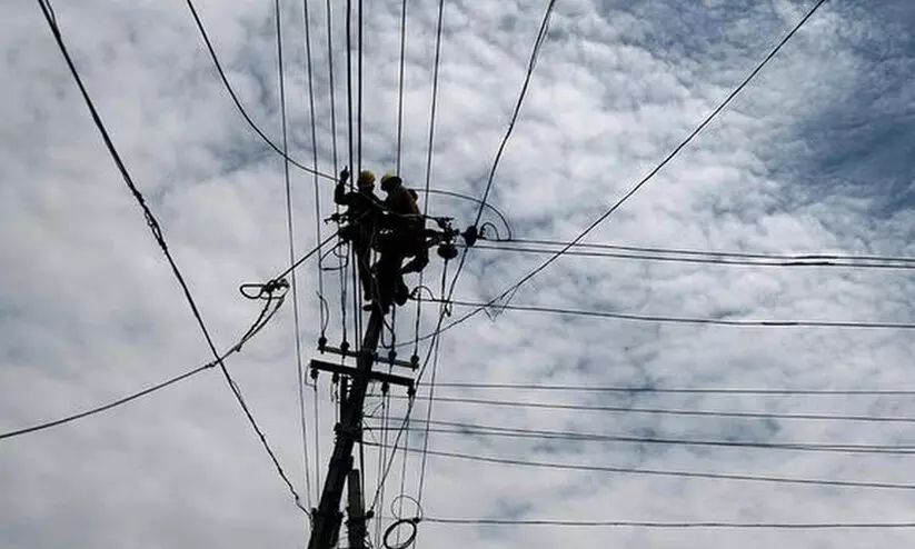 കാ​ല​വ​ര്‍ഷം; കെ.​എ​സ്.​ഇ.​ബി​ക്ക് 8.96 കോ​ടി​യു​ടെ ന​ഷ്ടം