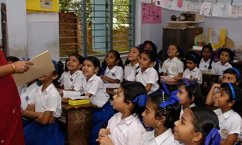 സര്‍ക്കാര്‍, എയ്ഡഡ് സ്കൂളുകളില്‍ അധിക തസ്തികകള്‍; നവകേരള സദസ് നിര്‍‍ദേശങ്ങള്‍ നടപ്പാക്കാന്‍ 982 കോടിയുടെ പദ്ധതികള്‍