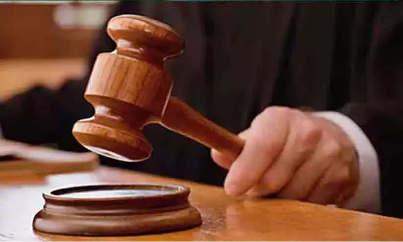 പ്രായപൂർത്തിയാകാത്ത പെൺകുട്ടികളെ പീഡിപ്പിച്ച 74കാരന് 20 വർഷം തടവ് പ്രായപൂർത്തിയാകാത്ത പെൺകുട്ടികളെ പീഡിപ്പിച്ച 74കാരന് 20 വർഷം തടവ്