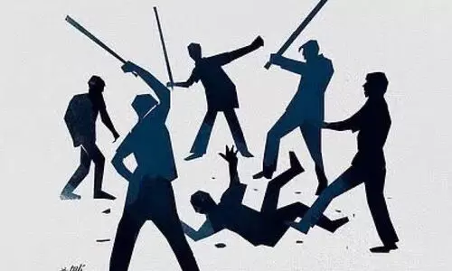 പശു മാംസം കൈവശം വെച്ചെന്നാരോപിച്ച് മർദ്ദനം; പോത്തിന്റെ മാംസമാണ് കൈവശമുണ്ടായിരുന്നതെന്ന് ഫോറൻസിക് റിപ്പോർട്ട്, അന്വേഷണം പുരോഗമിക്കുന്നതായി പൊലീസ്