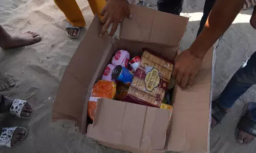 ഗസ്സയിൽ ഭക്ഷണം വാങ്ങാനായി തിക്കും തിരക്കും; വെടിവെച്ച് ഇസ്രായേൽ, മൂന്ന് പേർ കൊല്ലപ്പെട്ടു