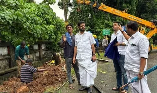 മഴയിൽ വൈദ്യുത പോസ്റ്റുകൾ തകർന്നു; ഷൊർണൂർ ഡിവിഷനിൽ 15 ലക്ഷത്തിന്റെ നഷ്ടം