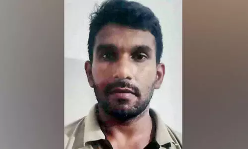 മാ​താ​പി​താ​ക്ക​ളെ കൊ​ല​പ്പെ​ടു​ത്തി​യ മ​ക​ന് ജീ​വ​പ​ര്യ​ന്തം ക​ഠി​ന ത​ട​വും പി​ഴ​യും