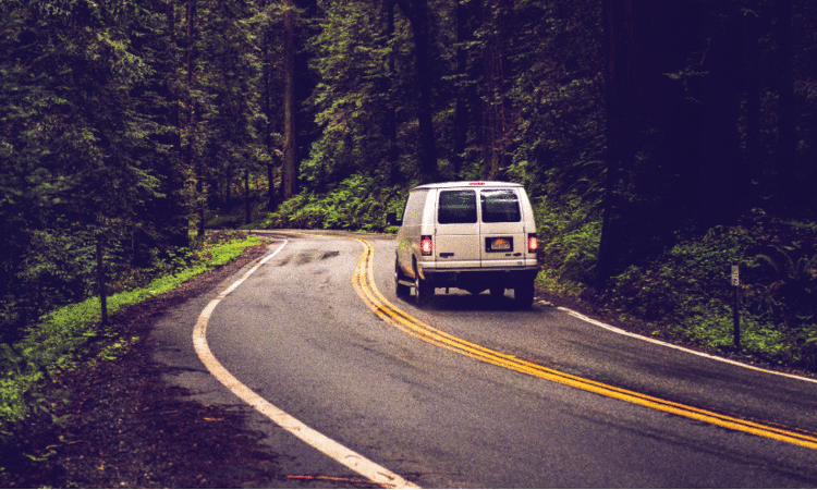 ‘പ്രണവ് മോഹൻലാൽ ജോലിതേടി സ്പെയിനിൽ പോയി മാസങ്ങളോളം അവിടെ ആടുമേച്ച് ജീവിച്ചു’ -പരിചയപ്പെടാം, പുതിയ കാല യാത്രാ ട്രെൻഡുകളും ഡെസ്റ്റിനേഷനുകളും