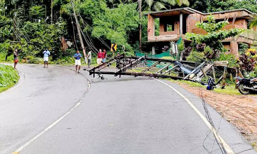 കനത്ത മഴ; 17 വീ​ടു​ക​ള്‍ കൂ​ടി ത​ക​ര്‍ന്നു
