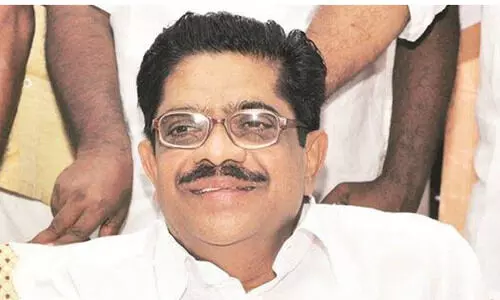 ബ്ലാക്ക് മെയിൽ ചെയ്ത് യു.ഡി.എഫിന്റെ ഭാഗമാകാമെന്ന് കരുതേണ്ട - അൻവറിനോട് വി.എം സുധീരൻ