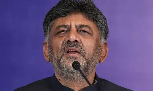 വെള്ളപ്പൊക്കത്തിന് കാരണമായ ബംഗളുരുവിലെ കെട്ടിടങ്ങൾ പൊളിച്ചു നീക്കും - ഡി.കെ ശിവകുമാർ