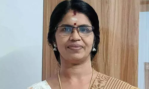 കമ്പ്യൂട്ടര്‍ പരിശീലനം നല്‍കുന്നതിനായി എത്തിയ അധ്യാപിക ക്ലാസിൽ കുഴഞ്ഞുവീണ് മരിച്ചു