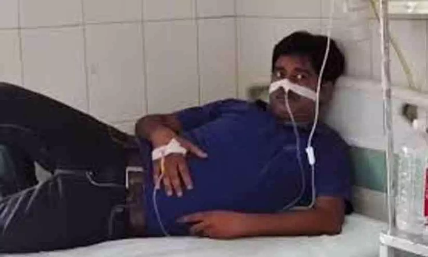 നഗരസഭയിലെ അഴിമതിയെ കുറിച്ച് വാർത്ത നൽകിയതിന് പിന്നാലെ അധികൃതരിൽ നിന്ന് നിരന്തര ഭീഷണി; യു.പിയിൽ മാധ്യമപ്രവർത്തകരായ ദമ്പതികൾ ആത്മഹത്യക്ക് ശ്രമിച്ചു