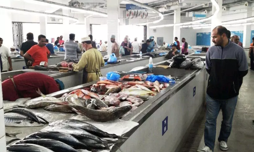 ചൂ​ട് വ​ർ​ധി​ച്ചു; മ​ത്സ്യല​ഭ്യ​ത കു​റ​ഞ്ഞു