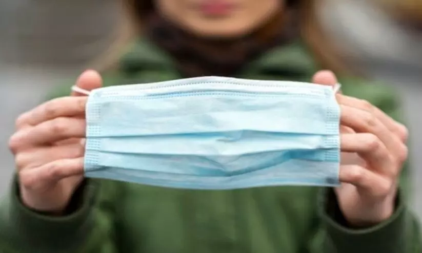 ഭയം വേണ്ട, ജാഗ്രത വേണം; കോവിഡ് കേസുകൾ ഉയരുന്നു, മാസ്ക് ധരിക്കണമെന്ന് നിർദേശം ഭയം വേണ്ട, ജാഗ്രത വേണം; കോവിഡ് കേസുകൾ ഉയരുന്നു, മാസ്ക് ധരിക്കണമെന്ന് നിർദേശം