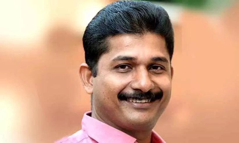 നിലമ്പൂരിൽ എം. സ്വരാജ് ഇടത് സ്ഥാനാർഥി