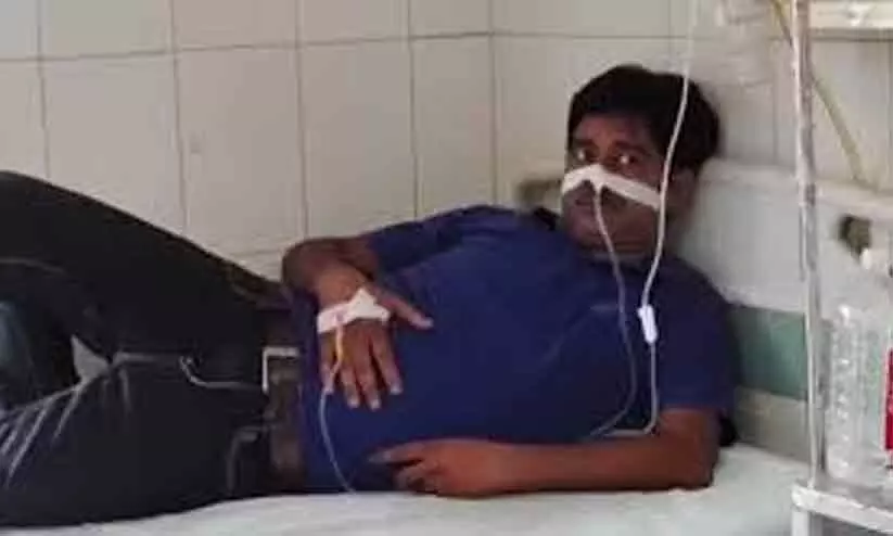 നഗരസഭയിലെ അഴിമതിയെ കുറിച്ച് വാർത്ത നൽകിയതിന് പിന്നാലെ അധികൃതരിൽ നിന്ന് നിരന്തര ഭീഷണി; യു.പിയിൽ മാധ്യമപ്രവർത്തകരായ ദമ്പതികൾ ആത്മഹത്യക്ക് ശ്രമിച്ചു