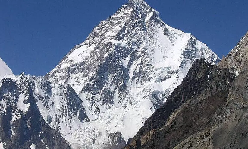 2100ഓടുകൂടി ഹിന്ദുക്കുഷ് മലനിരകളുടെ 75 ശതമാനം ഇല്ലാതാകും; മുന്നറിയിപ്പുമായി പഠന റിപ്പോർട്ട് 2100ഓടുകൂടി ഹിന്ദുക്കുഷ് മലനിരകളുടെ 75 ശതമാനം ഇല്ലാതാകും; മുന്നറിയിപ്പുമായി പഠന റിപ്പോർട്ട്