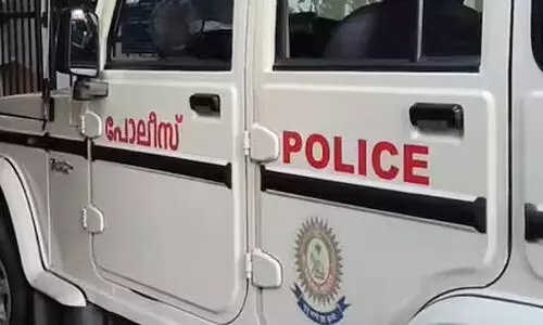 പിഴത്തുക തട്ടിയെടുത്ത വനിതാ പൊലീസ് ഉദ്യോഗസ്ഥയുടെ മുൻകൂർ ജാമ്യ ഹരജി തള്ളി