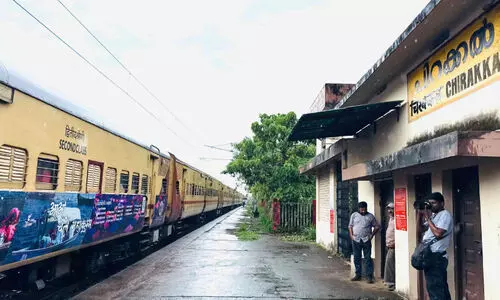 ചിറക്കൽ, വെള്ളറക്കാട് സ്റ്റേഷനുകൾ പുനഃസ്ഥാപിച്ചു