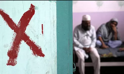 ‘ഞങ്ങൾ താമസിക്കുന്നത് പൊളിക്കാൻ കോടതി നിർദേശിച്ച സ്ഥലത്തല്ല, എന്നിട്ടും വീടൊഴിയാൻ ഉത്തരവിട്ടു’ -ബട്‍ല ഹൗസിലെ വീടുകളടക്കം പൊളിക്കുന്നതിനെതിരെ ഹരജി; കേൾക്കുമെന്ന് സുപ്രീംകോടതി