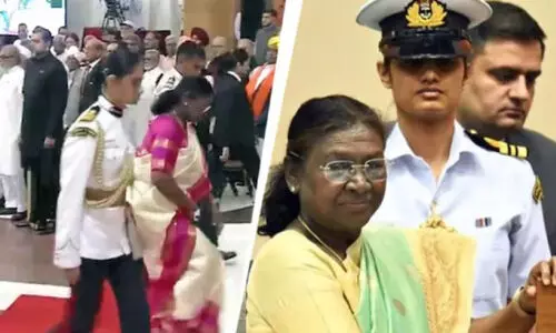 രാഷ്ട്രപതിയുടെ എ.ഡി.സിയായി നാവികസേനയിൽനിന്ന് ആദ്യ വനിതാ ഓഫിസർ രാഷ്ട്രപതിയുടെ എ.ഡി.സിയായി നാവികസേനയിൽനിന്ന് ആദ്യ വനിതാ ഓഫിസർ
