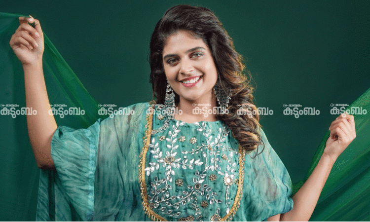 ‘ചാക്കോച്ചൻ പറഞ്ഞു: എന്നെ കൊല്ലരുത്, എനിക്കൊരു ഭാര്യയും മോനുമുണ്ട്’ -വിശേഷങ്ങളുമായി ‘ഓഫിസർ ഓൺ ഡ്യൂട്ടി’യിലെ അടാർ വില്ലത്തി ഐശ്വര്യ രാജ്