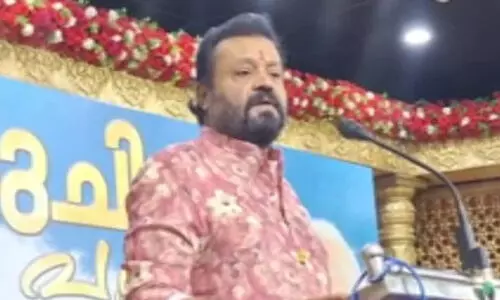 മന്ത്രി രാജനെ കെട്ടിപ്പിടിച്ച് ഞെക്കി മുത്തം നൽകാൻ ആഗ്രഹം, പൂരം ഗംഭീരമാക്കിയതിന് നന്ദി : സുരേഷ് ഗോപി