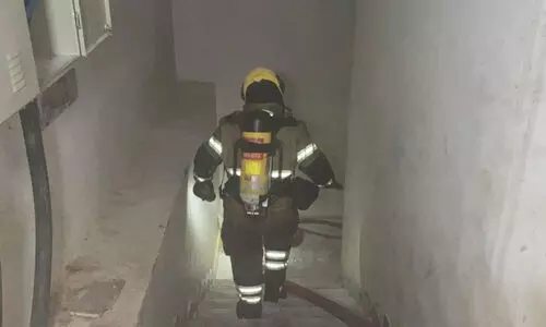 ഷു​വൈ​ഖ് ഇ​ൻ​ഡ​സ്ട്രി​യ​ൽ ഏ​രി​യ​യി​ലെ വ്യവ​സാ​യി​ക പ്ലോ​ട്ടി​ൽ തീ​പി​ടി​ത്തം