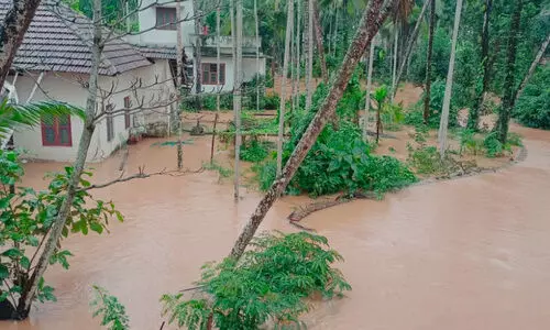 കനത്ത മഴ; ജില്ലയിൽ മരണം രണ്ടായിനിരവധി, പ്രദേശങ്ങൾ വെള്ളത്തിനടിയിൽ