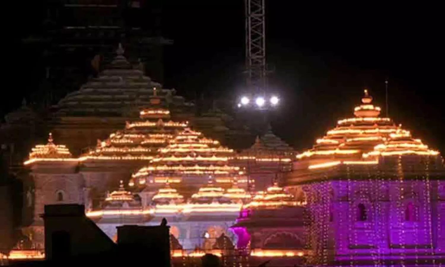 അയോധ്യയിൽ രാമക്ഷേത്രത്തിലേക്കുള്ള വഴികളിൽ മാംസവിൽപന നിരോധിച്ച് ഉത്തരവ്