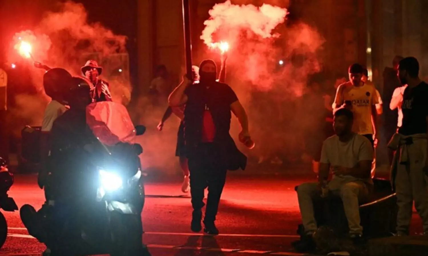 ചാമ്പ്യൻസ് ലീഗ്; പി.എസ്.ജിയുടെ വിജയാഘോഷത്തിനിടെ സംഘർഷം, രണ്ട് പേർ മരിച്ചു,559 പേർ അറസ്റ്റിൽ