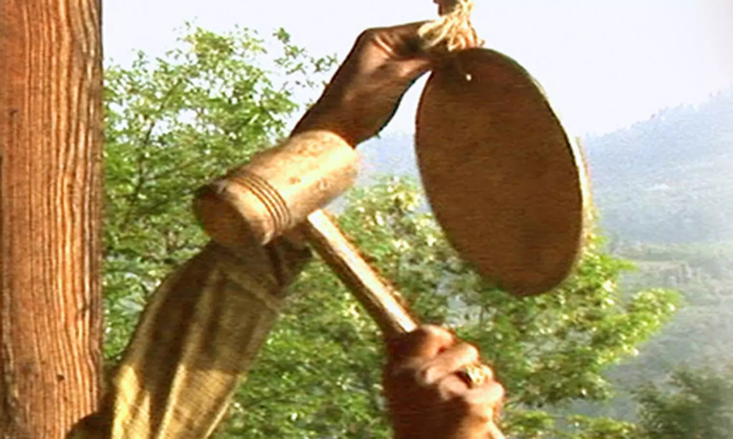 വൈ​കീ​ട്ടു​ള്ള ഇ​ട​വേ​ള പ​ത്ത്​ മി​നി​റ്റ്​; ഉച്ചഭക്ഷണ ഇടവേള 55 മിനിറ്റാക്കാൻ നിർദേശം