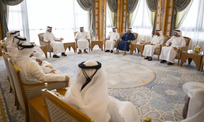 ഖ​ത്ത​ർ ഗ​താ​ഗ​ത മ​ന്ത്രി ശൈ​ഖ്​ ദി​യാ​ബ് ബി​ൻ മു​ഹ​മ്മ​ദു​മാ​യി കൂ​ടി​ക്കാ​ഴ്ച ന​ട​ത്തി