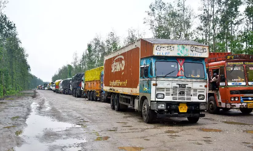 വടക്കുകിഴക്കൻ സംസ്ഥാനങ്ങളിൽ കനത്ത മഴ; മണ്ണിടിച്ചിലിലും വെള്ളപ്പൊക്കത്തിലും 30 മരണം