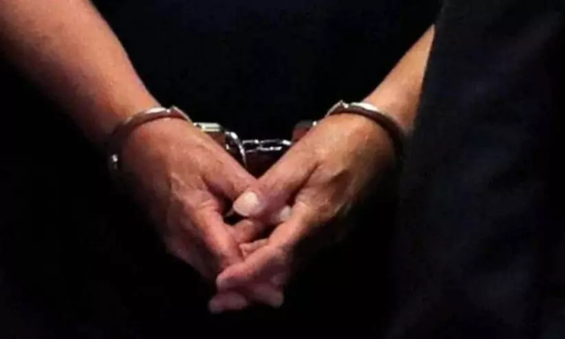 ശാരീരികബന്ധത്തിന് വിസമ്മതിച്ചു; ഭാര്യയെ തീകൊളുത്തി കൊല്ലാന്‍ ശ്രമിച്ച യുവാവ് അറസ്റ്റിൽ