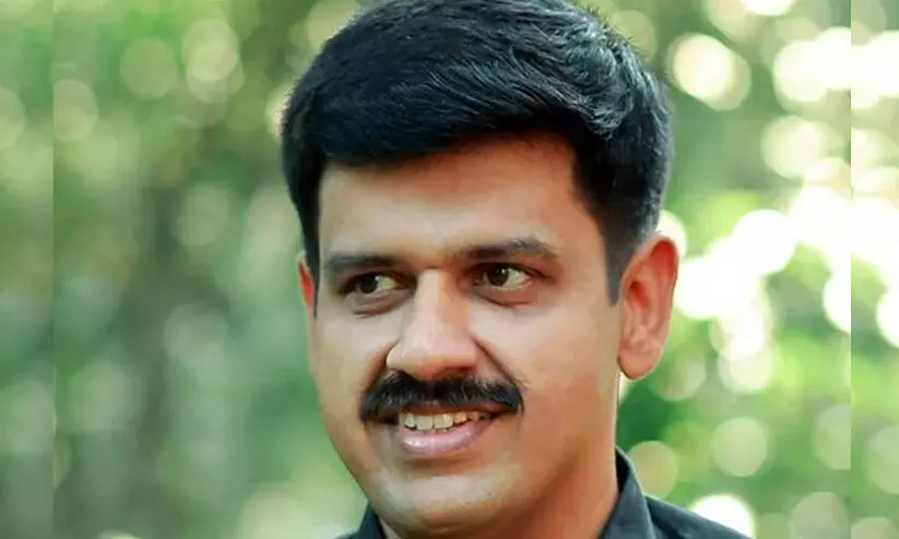 മഞ്ചേരി-വഴിക്കടവ് ബസിലെ ഏതോ ഒരു ജോർജ് സാറിനെ പിടിച്ച് സ്ഥാനാർഥിയാക്കി, നിലമ്പൂരിലെ ബി.ജെ.പി പ്രവർത്തകർ ദുഃഖിതരാണ് -സന്ദീപ് വാര്യർ മഞ്ചേരി-വഴിക്കടവ് ബസിലെ ഏതോ ഒരു ജോർജ് സാറിനെ പിടിച്ച് സ്ഥാനാർഥിയാക്കി, നിലമ്പൂരിലെ ബി.ജെ.പി പ്രവർത്തകർ ദുഃഖിതരാണ് -സന്ദീപ് വാര്യർ