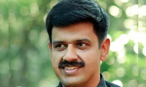 മഞ്ചേരി-വഴിക്കടവ് ബസിലെ ഏതോ ഒരു ജോർജ് സാറിനെ പിടിച്ച് സ്ഥാനാർഥിയാക്കി, നിലമ്പൂരിലെ ബി.ജെ.പി പ്രവർത്തകർ ദുഃഖിതരാണ് -സന്ദീപ് വാര്യർ