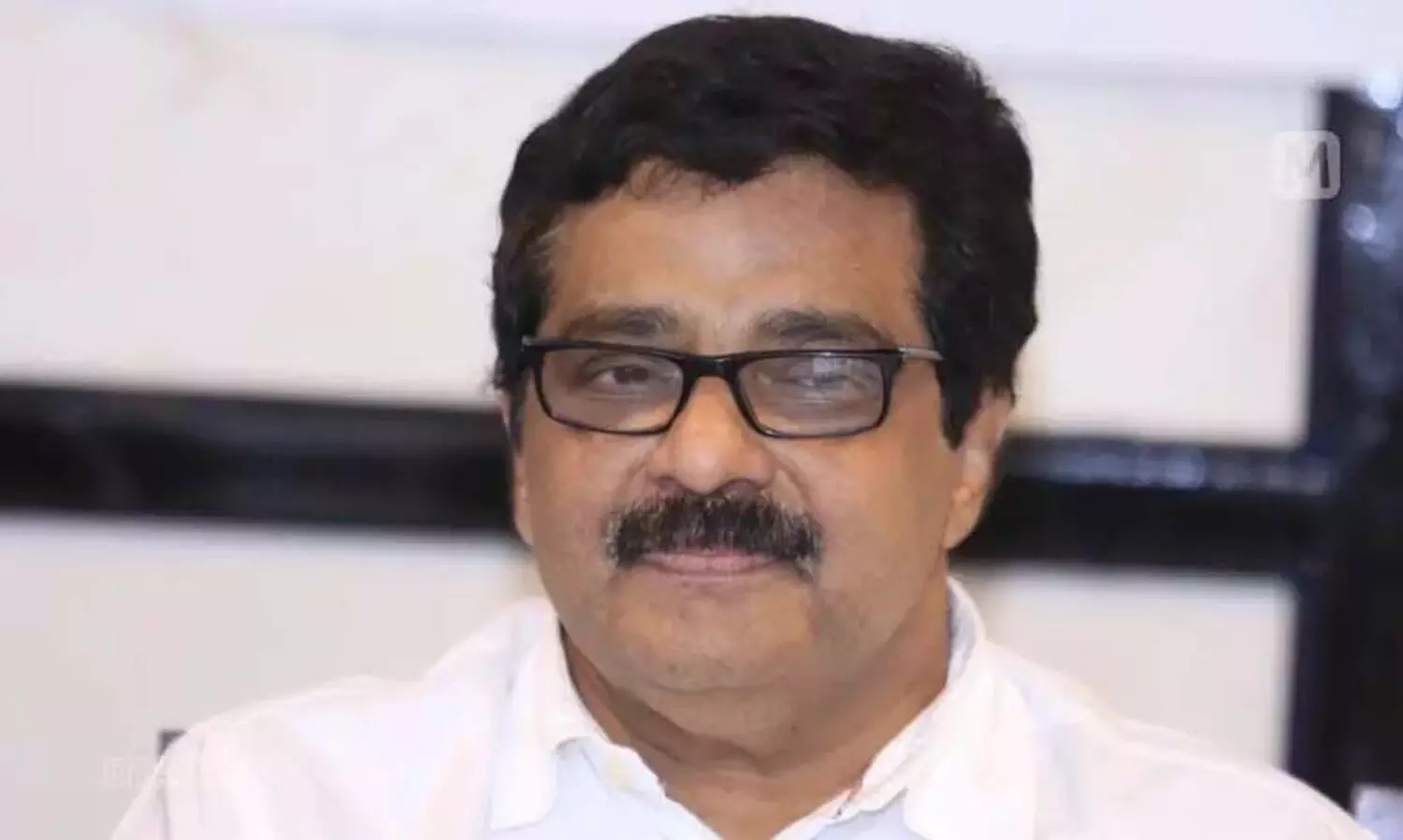 മുസ്‌ലിം ലീഗ് നേതൃയോഗത്തിൽ വി.ഡി സതീശനെതിരെ വിമർശനം, നിഷേധിക്കാതെ മുനീർ