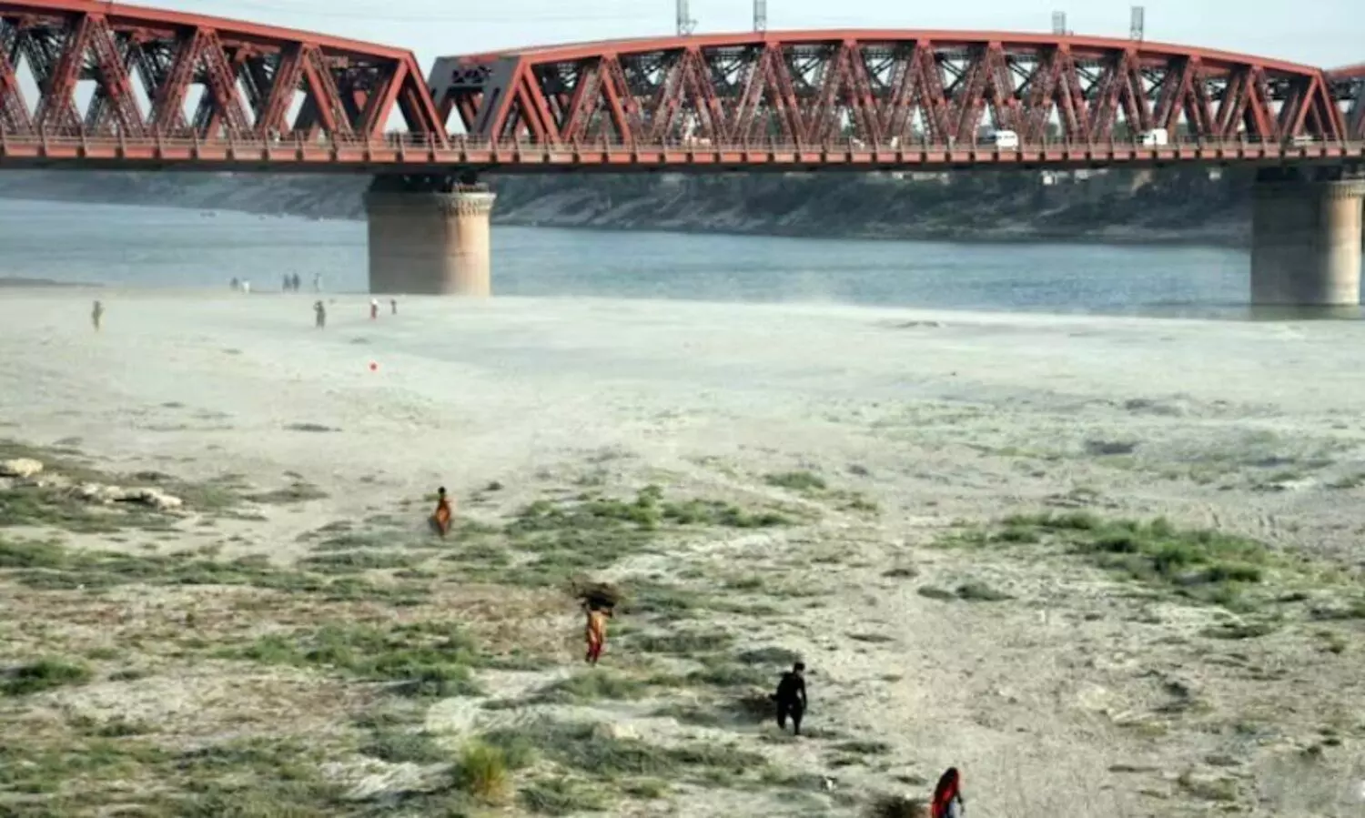 പാകിസ്താനിൽ കൊടുംചൂടിനിടെ ജലക്ഷാമം; സിന്ധുനദിയിൽ നീരൊഴുക്ക് കുറഞ്ഞു