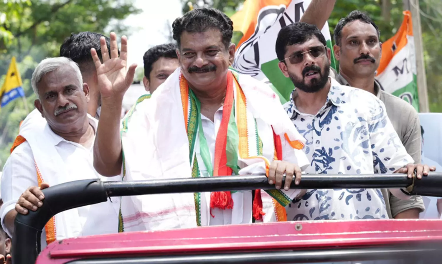 ഞാൻ അരുതായ്മകളെ ചോദ്യം ചെയ്തതുകൊണ്ടുമാത്രം ഒറ്റപ്പെട്ടുപോയവൻ​, നിങ്ങളോട് പാഴ്വാക്ക് പറഞ്ഞിട്ടില്ല ഇന്നുവരെ -പി.വി. അൻവർ