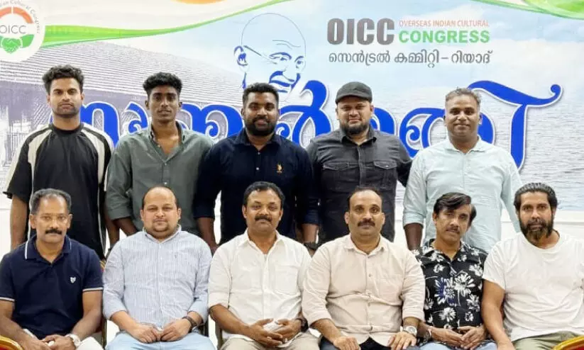 മഞ്ചേരിയിൽ ട്രാഫിക് മിററുകൾ സ്ഥാപിക്കാൻ റിയാദ് ഒ.ഐ.സി.സി മഞ്ചേരിയിൽ ട്രാഫിക് മിററുകൾ സ്ഥാപിക്കാൻ റിയാദ് ഒ.ഐ.സി.സി