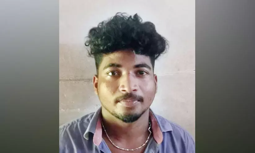 പോക്സോ കേസിലെ അതിജീവിതക്കുനേരെ വീണ്ടും ലൈംഗികാതിക്രമം; പ്രതി അറസ്റ്റിൽ പോക്സോ കേസിലെ അതിജീവിതക്കുനേരെ വീണ്ടും ലൈംഗികാതിക്രമം; പ്രതി അറസ്റ്റിൽ