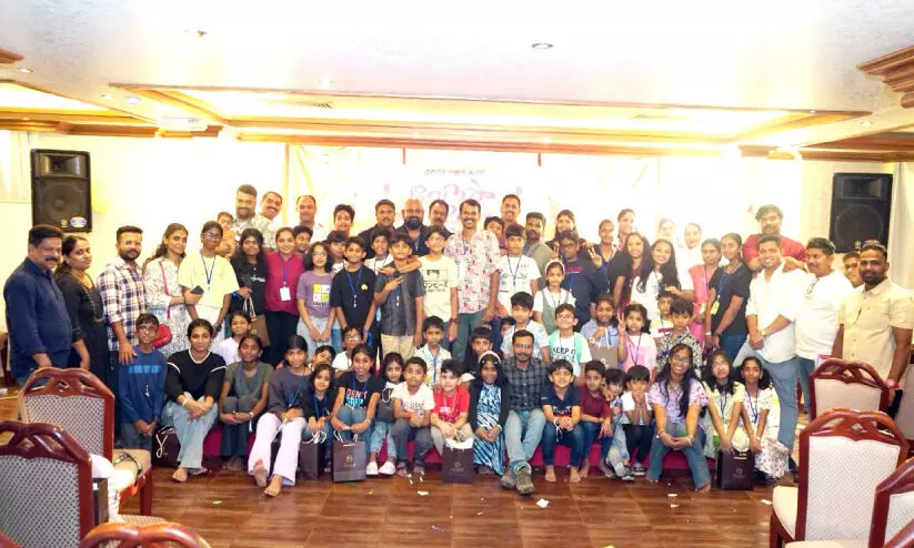 ‘വേ​ന​ൽമ​ഴ’ പെ​യ്തി​റ​ങ്ങി; ആ​വേ​ശ​മ​ായി കു​ട്ടി​ക്കൂ​ട്ടം